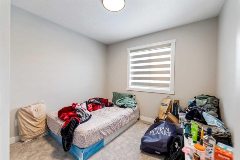 388 Homestead Grove NE