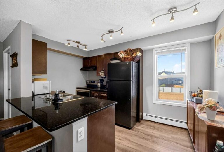7110 80 Avenue NE #202