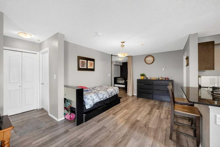 7110 80 Avenue NE #202