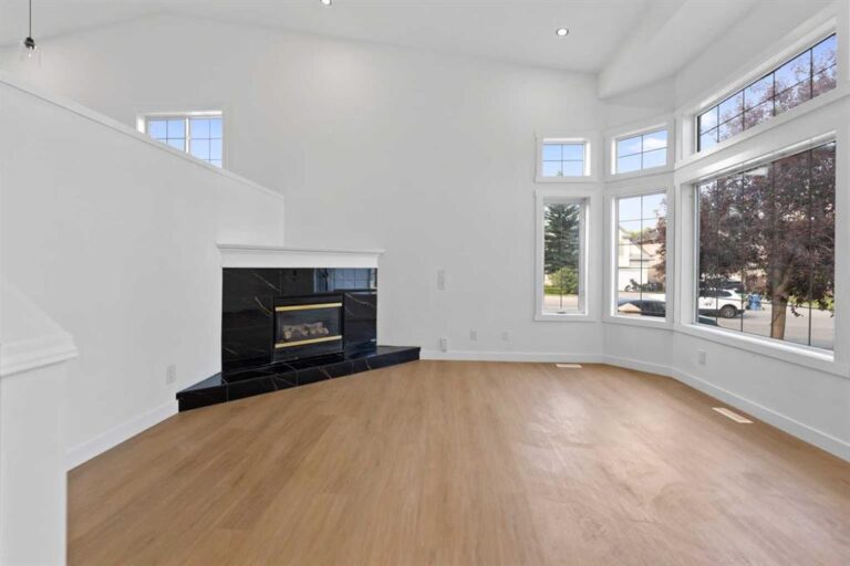 434 Harvest Grove Place NE