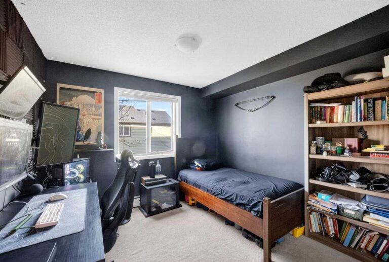 7110 80 Avenue NE #202