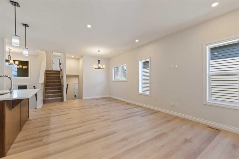 90 Homestead Circle NE