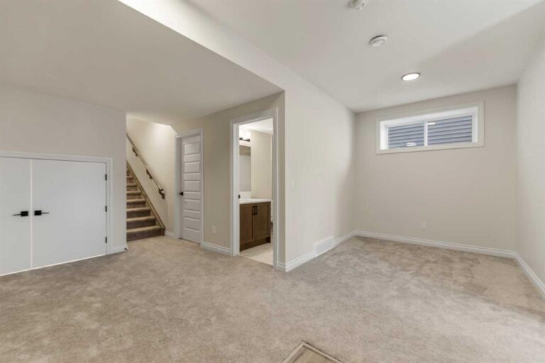 90 Homestead Circle NE