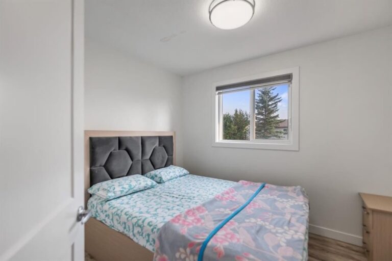 71 Martindale Court NE