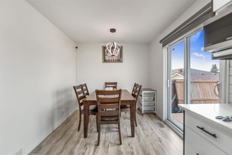 71 Martindale Court NE